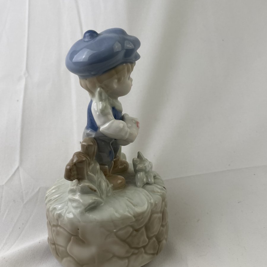 Music Box Sears Vintage 1977 Singing Girl Plays Somewhere My Love Japan