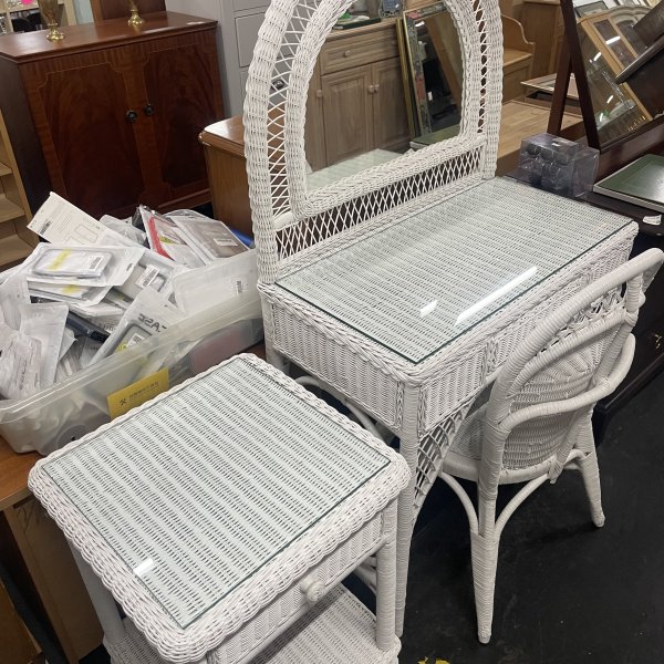 Rattan dressing table